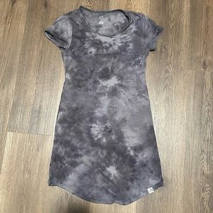 Curves and combat boots band new